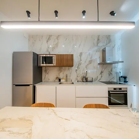 Hr Quai Augustins - Notre Dame *