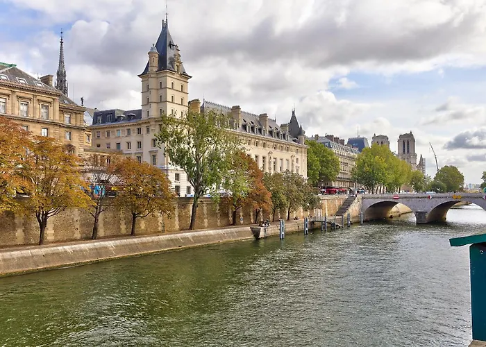 Hr Quai Augustins - Notre Dame Апартаменты Париж